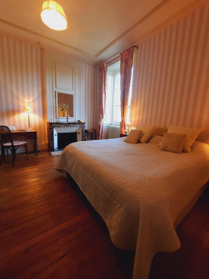 Maison Zola Bed and Breakfast Saint-Amand-Mont-Rond Esterno foto